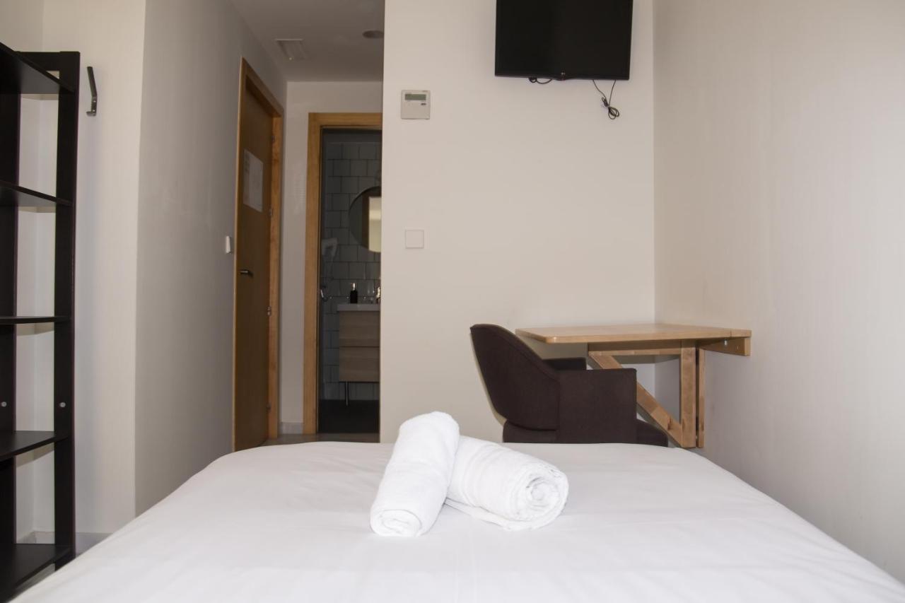 The Nomad Hostel&Pension Seville Exterior photo